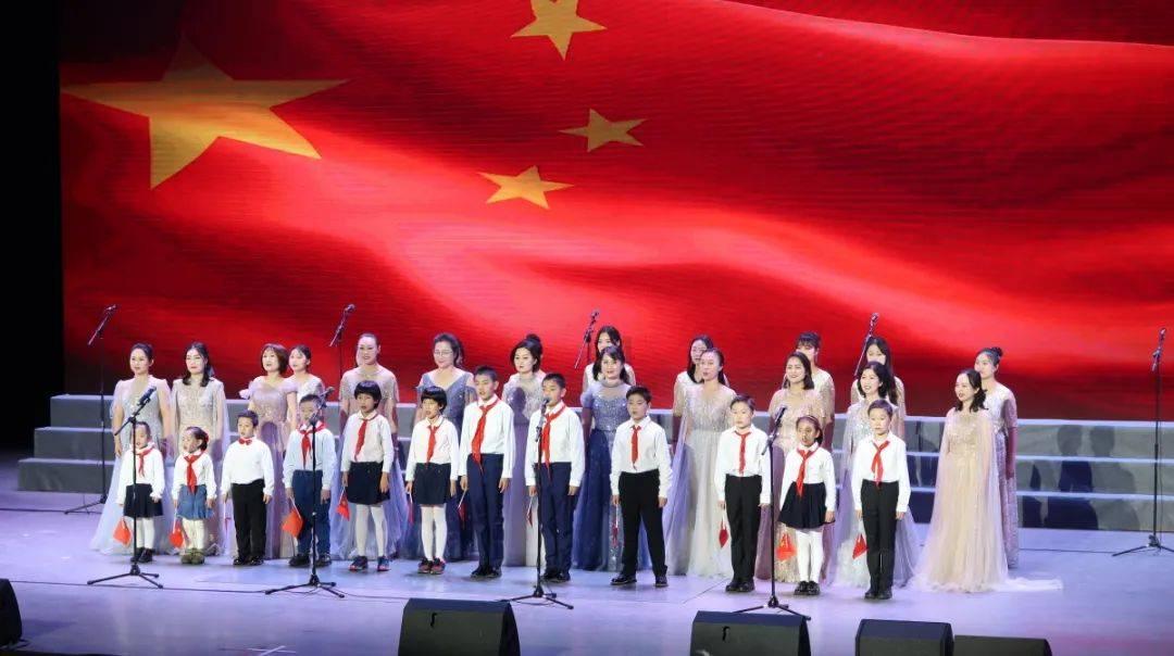 多彩木块解谜